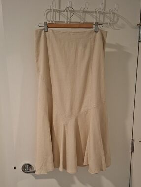 Larry Levine Classic Beige Linen Midi/Tulip Handkerchief Hem Skirt (Size 10; L)